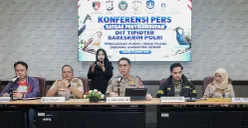 Konferensi pers pengungkapan 3.394 ekor burung asal luar negeri diduga tidak dilengkapi dokumen karantina diselundupkan di Sidoarjo, Jawa Timur. (Sumber: Dok. Istimewa)