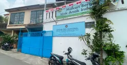 Suasana di area depan Dapur SPPG Panyandaan, Desa Jambudipa, Kecamatan Cisarua, Kabupaten Bandung Barat (KBB), Senin, 5 Oktober 2026. (Sumber: Poskota/Gatot Poedji Utomo)
