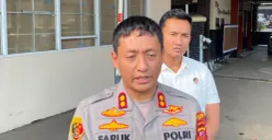 Kapolres Cimahi, AKBP M. Faruk Rozi berikan penjelasan kepada wartawan. (Sumber: Poskota/Gatot Poedji Utomo)