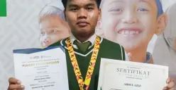 Anak asuh Rumah Yatim, Abdul Azis, berhasil menyabet Medali Emas Olimpiade Nasional Bidang Biologi tingkat SMA se-Indonesia. (Sumber: Istimewa)