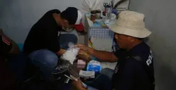 Aparat gabungan gerebek Kampung Boncos dan Kampung Ambon pada Jumat, 9 Oktober 2026 terikat aktivitas narkoba. (Sumber: Dok. Tribrata News Polda Metro Jaya)