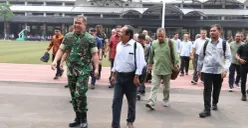Kasad Jenderal TNI Maruli Simanjuntak berbincang dengan Pemred Poskota, Joko Lestari di sela kegiatan diskusi dan evaluasi komunikasi publik TNI AD bersama beberapa pemimpin redaksi media, Jumat, 9 Oktober 2026. (Sumber: Istimewa)