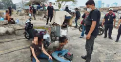 Puluhan orang ditangkap dalam penggerebekan Kampung Boncos dan Kampung Ambon, Jakarta Barat, Jumat, 9 Oktober 2026. (Sumber: Dok. Polda Metro Jaya)