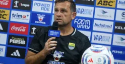 Persib Bandung Igor Tolic mempersiapkan tim menghadapi Dewa United di tengah padatnya jadwal Super League 2026/2027. (Sumber: Ileague)