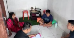 Tersangka dugaan penipuan calon tenaga kerja saat diamankan di rumah kontrakannya di daerah Ciwandan, Kota Cilegon. (Sumber: Polres Serang)