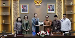 Ketua DPRD DKI Jakarta, Suhud Alynudin, menerima kunjungan delegasi Pemerintah Victoria yang dipimpin Commissioner to Southeast Asia, Naïla Mazzucco, di Gedung DPRD DKI Jakarta, Kamis, 15 Oktober 2026. (Sumber: Istimewa)