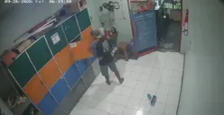 Aksi pencurian hp di loker pegawai SPBU 34.16507 (Pom Bensin BSI), Jalan Raya Parung-Ciputat, Curug, Bojongsari, Kota Depok, Jawa Barat. (Sumber: Dok. Istimewa)