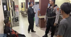 Polres Metro Depok menangkap pelaku dan menyerahkan ke Polsek Pancoran Mas. (Sumber: Polres Metro Depok)