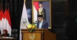 Bendahara Fraksi Gerindra Dian Pratama dalam Rapat Paripurna DPRD DKI Jakarta terhadap Ranperda APBD 2027, Senin (19/10). (Sumber: ddjp)