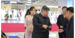 Fakta terbaru Kim Jong Un yang dikabarkan meninggal dunia akibat pendarahan otak hingga koma. (Sumber: X/@aprillariz)