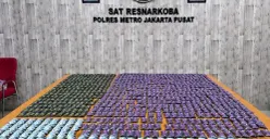 Polres Metro Jakarta Pusat mengungkap dugaan peredaran 858 kartrid rokok elektronik atau vape yang diduga mengandung etomidate. (Sumber: Polres Metro Jakarta Pusat)