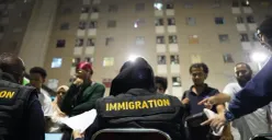 Dirjen Imigrasi melakukan pengawasan melakukan pengawasan orang asing di Apartemen Kalibata City, Jakarta Selatan, Kamis Dini Hari, 21 Oktober 2026. (Sumber: Imigrasi Jakarta Selatan)