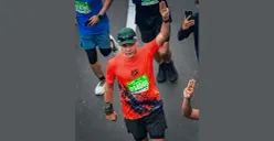 Ganjar Pranowo vokal suarakan kebakaran hutan dan lahan saat mengikuti acara Jakarta Running Fest 2026. (Sumber: Dok. Threads/@ganjar_pranowo)