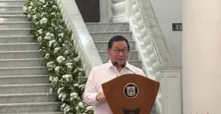 Potret Gubernur DKI Jakarta, Pramono Anung di Balai Kota DKI. (Sumber: Poskota/Syifa)