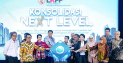 Direktur Enterprise & Business Service Telkom Veranita Yosephine (kelima dari kanan). (Sumber: Telkom)