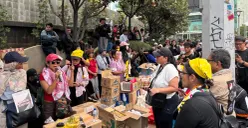 Posko Aliansi Ibu Indonesia saat demonstrasi di Bundaran HI, Jakarta Pusat, Rabu, 28 Oktober 2026. (Sumber: Poskota/Syifa Putri)