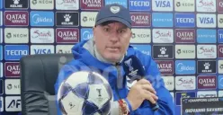 Pelatih Melbourne Victory FC, Giovanni Savarese, mengakui efektivitas Persib Bandung setelah timnya kalah 0-2 dari Maung Bandung dalam pertandingan AFC Champions League Two di Stadion Si Jalak Harupat. (Sumber: Instagram)