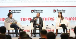 Plenary sesi “The Next Industrial Wave: Which Technologies Will Create New Global Industries?” pada hari kedua DTIIF 2026 di Jakarta, Selasa, 27 Oktober 2026. (Sumber: Dok. Telkom)