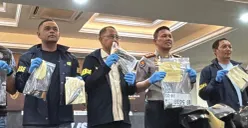 Polda Metro Jaya menggelar konferensi pers terkait kasus penembakan dan pengeroyokan di dekat Kampung Ambon, Jakarta Barat. (Sumber: Poskota/Ali Mansur)