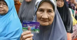 Penyaluran Bansos PKD DKI Jakarta mencakup Kartu Anak Jakarta (KAJ), Kartu Lansia Jakarta (KLJ), dan Kartu Penyandang Disabilitas Jakarta (KPDJ) bagi warga yang memenuhi kriteria. (Sumber: jakarta.go.id)