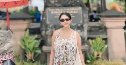 Selebgram Leona Kanza menjadi sorotan setelah mengungkap pengalaman menerima pesan yang dinilainya tidak pantas dari seorang dokter spesialis kandungan. (Sumber: Instagram/@leonakanza_17)