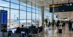 Bandara Internasional Soekarno-Hatta kembali membuka operasional penerbangan mulai hari ini, Selasa, 8 September 2026. (Sumber: ChatGPT)