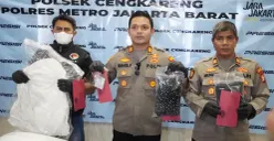 Polsek Cengkareng AKP Rahis Fathlillah menggelar konferensi pers terkait tewasnya seorang mahasiswi setelah karaoke dan konsumsi narkoba. (Sumber: Polsek Cengkareng)