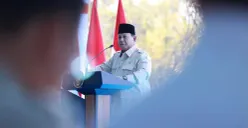 Presiden Republik Indonesia Prabowo Subianto menjadi sorotan setelah muncul klaim di media sosial yang menyebut dirinya memiliki garis keturunan Wali Songo. (Sumber: Instagram/@presidenrepublikindonesia)