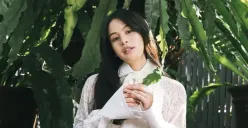 Maudy Ayunda merupakan alumni University of Oxford dan Stanford University. Ia menerima beasiswa LPDP untuk studi S2 di Stanford dan tercatat dalam PK-142. (Sumber: Instagram/@Maudyayunda)