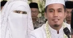 Ilustrasi foto yang beredar di medsos Umi Pipik bersama Ustaz Maulana viral di TikTok. Kabar pernikahan keduanya belum dikonfirmasi secara resmi. (Sumber: Tiktok)
