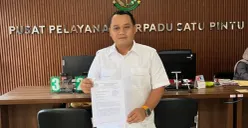 Tim Kuasa Hukum UIN Jakarta, Alwanih mendatangi Kejati Banten. (Sumber: UIN Syarif Hidayatullah Jakarta)