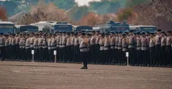 Polda Metro Jaya bersama Polres Metro Bekasi dan TNI menggelar pergeseran pasukan Wibawa Mukti Jaya 2026 di Central Park Meikarta, Cikarang Selatan, Sabtu, 19 September 2026. (Sumber: Polda Metro Jaya)