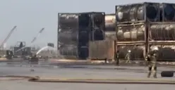 Kebakaran melibatkan sejumlah kontainer Dangerous Goods di kawasan New Priok Container Terminal One (NPCT1). (Sumber: Instagram/@npct1)