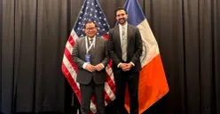 Gubernur DKI Jakarta Pramono Anung bertemu Wali Kota New York Zohran Kwame Mamdani di sela agenda Urban 20 Mayors Summit 2026, di Civic Hall, New York, Amerika Serikat, Minggu, 20 September 2026. (Sumber: Pemprov Jakarta)