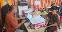 Tersangka mantan sekuriti menjalani pemeriksaan dalam kasus dugaan tindak pidana kekerasan seksual. (Sumber: Unit PPA Polres Serang)