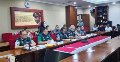 Konferensi pers Kortastipidkor Polri terkait penetapan Bupati Gowa Sitti Husniah Talenrang sebagai tersangka dugaan korupsi, Jumat, 25 September 2026. (Sumber: Poskota/Ali Mansur)