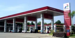 Harga Pertalite disebut naik menjadi Rp13.500 per liter mulai 26 September 2026. Kementerian ESDM memastikan informasi tersebut merupakan hoaks. (Sumber: Wilkipedia)