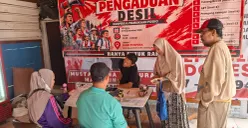 Posko Pengaduan Desil di Jalan Basuki Rahmat , Kelurahan Cipinang Besar Selatan, Kecamatan Jatinegara, Jakarta Timur, Rabu, 30 September 2026. (Sumber: Poskota/Angga Pahlevi)
