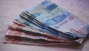 Menjelang akhir 2026, Bantuan Subsidi Upah (BSU) dan Bantuan Langsung Tunai Kesejahteraan Rakyat (BLT Kesra), apakah akan cair? (Sumber: Pinterest)