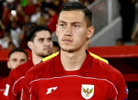 Potret bek sekaligus kapten Timnas Indonesia, Jay Idzes yang masuk dalam radar incaran Inter Milan. (Sumber: X/@itsmefayy)
