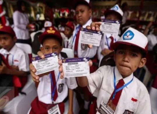 Update terbaru! PIP cair Agustus 2025 untuk siswa SD-SMA. Pelajari kriteria penerima KIP, cara aktivasi rekening SimPel. (Sumber: Ist)