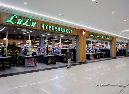 Suasana di gerai Lulu Hypermarket. (Sumber: Dok/Biro Humas Kemendag)