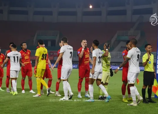 Preview dan link live streaming Madura United vs Persija dalam laga tunda pekan 27 Liga 1 2024-25. (Sumber: LIB)