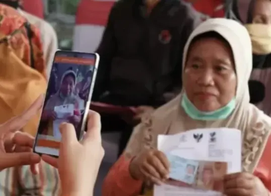 Cara cek penerima bansos dengan NIK e-KTP terdaftar (Sumber: Pinterest)