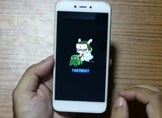 HP Xiaomi terjebak di mode fastboot? Simak 7 solusi ampuh untuk mengembalikannya ke normal. (Sumber: YouTube/@Kadek Gadget)