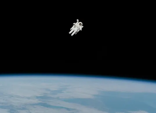 Hari Penerbangan Antariksa Internasional Diperingati 12 April, Begini Sejarah dan Tujuannya (Sumber: Unsplash/NASA)