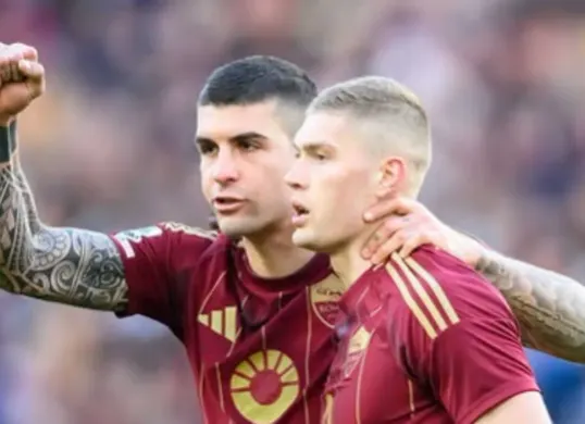 AS Roma siap lanjutkan tren positif saat menjamu Fiorentina. (Sumber: Instagram/@officialasroma)