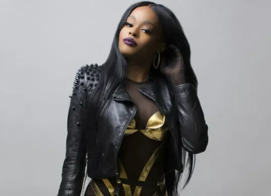Profil dan kekayaan Azealia Banks, penyanyi AS yang sebut Indonesia "tempat sampah dunia". (Sumber: Pinterest/Culture Kings)