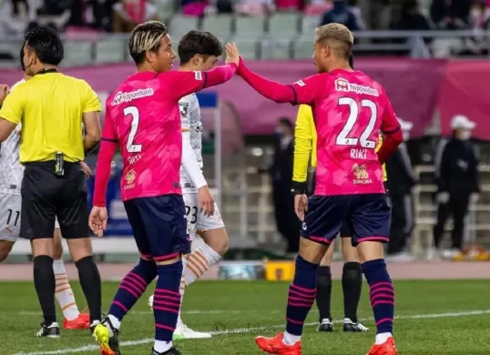Dua pemain kembar berdarah Jawa, Riki dan Riku Matsuda tertarik membela Timnas Indonesia. (Foto: Instagram/@riku_matsuda_02_official)