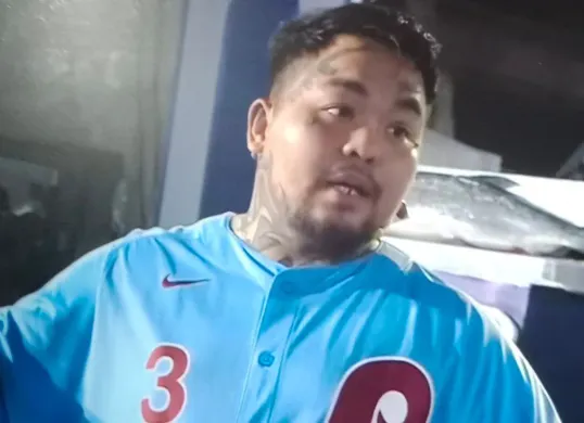 King Abdi mengaku pernah dijanjikan pembagian keuntungan dalam sebuah usaha, namun tak mendapatkan kejelasan terkait hak tersebut. (Sumber: X/@pypeauchh)